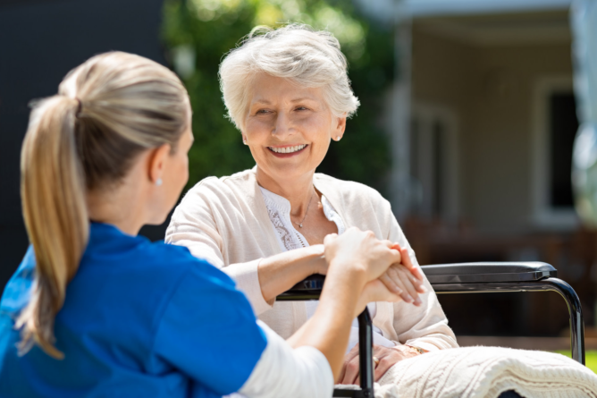 Advantages of Transitioning to Assisted Living
